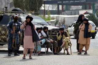 Taliban ban foreign TV shows in Afghanistan, arrest 3 journalists for reporting about it