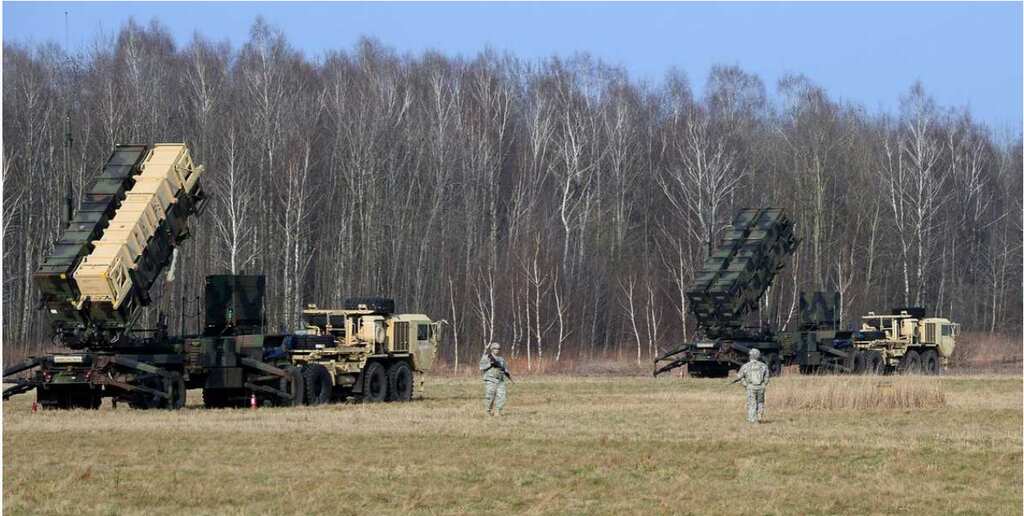 Seeking replacements for its S-300, the Patriot air defence system arrives in Slovakia