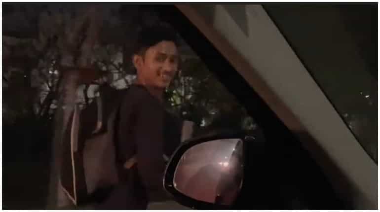 Watch: McDonald's employee, 19, runs 10 km each night in hopes of joining Indian Army