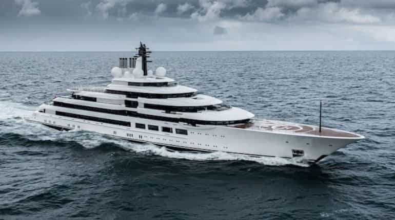 Does this $700 million superyacht belong to Russian President Vladimir Putin? Does this $700 million superyacht belong to Russian President Vladimir Putin?