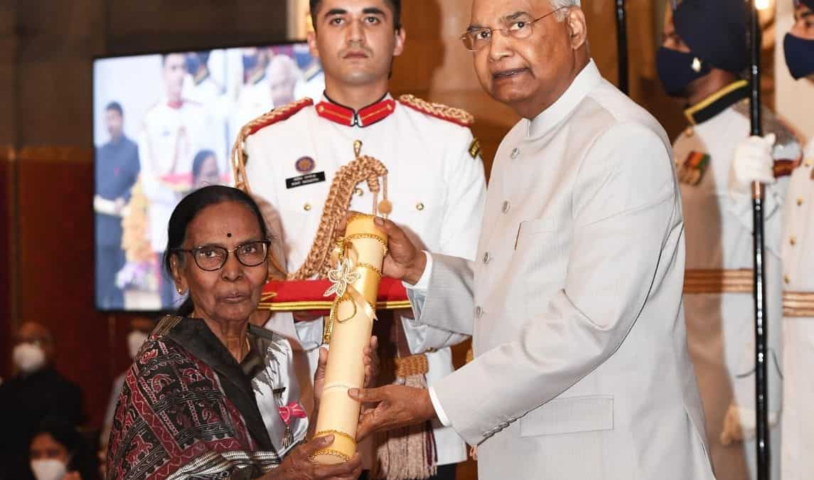 Dr Shyamamani Devi