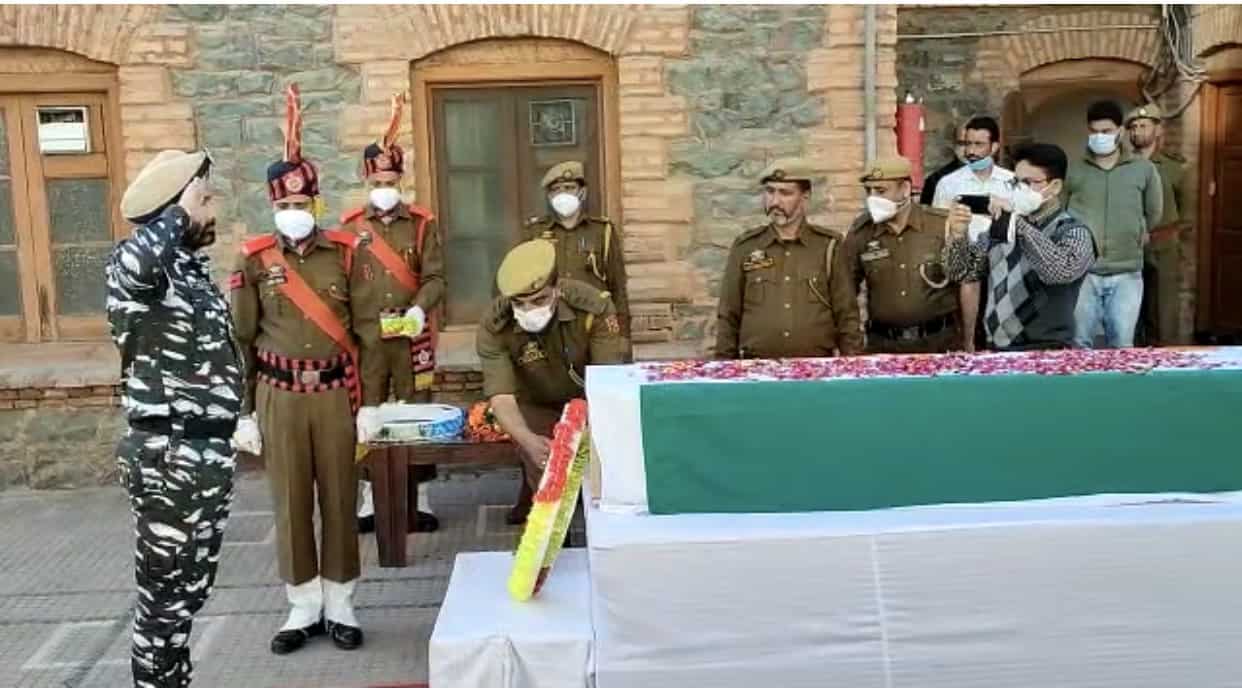 Rich tributes paid to J&K cop killed during shootout against terrorists in Srinagar district Rich tributes paid to J&K cop killed during shootout against terrorists in Srinagar district