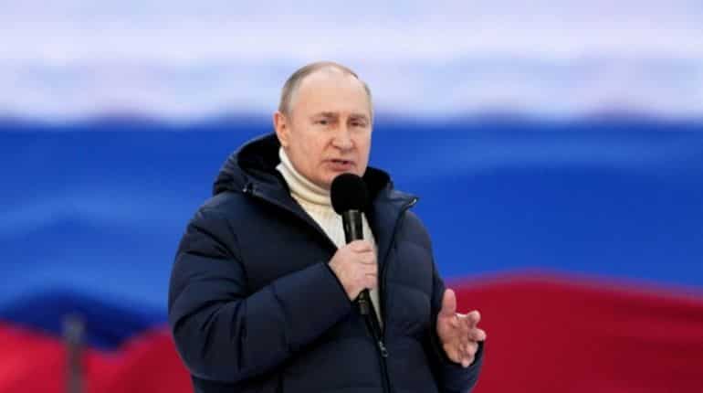 As US, allies talk of expelling Russia from G20, China defends Moscow, calls it an 'important member'