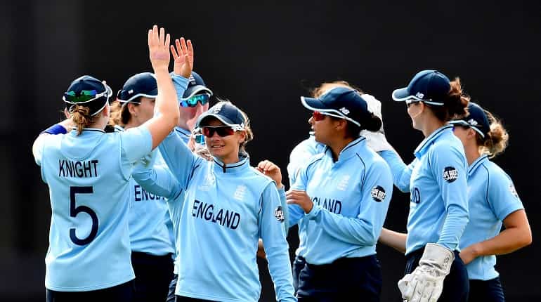 Women's World Cup: All-round England thrash Pakistan by nine wickets to keep semis hopes alive