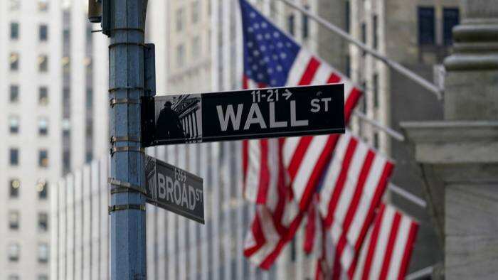 Wall Street bonuses hit record high, likely to come down this year