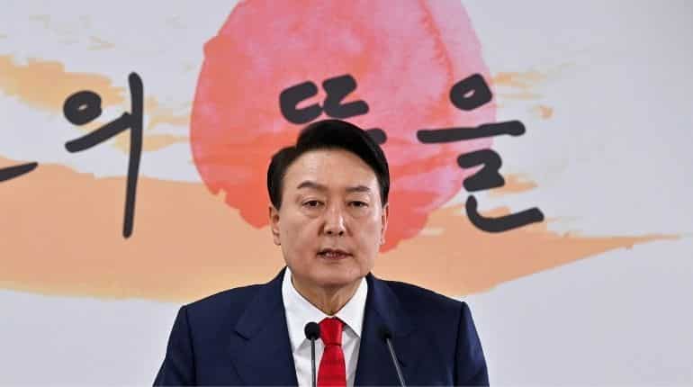 Relocation of presidential office in Seoul heightens security concerns