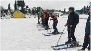 Indian Army trains specially-abled Kashmiri youths in skiing