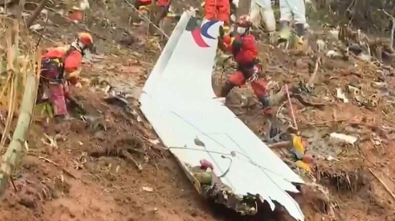 Second black box of crashed Chinese plane carrying 132 people recovered Second black box of crashed Chinese plane carrying 132 people recovered