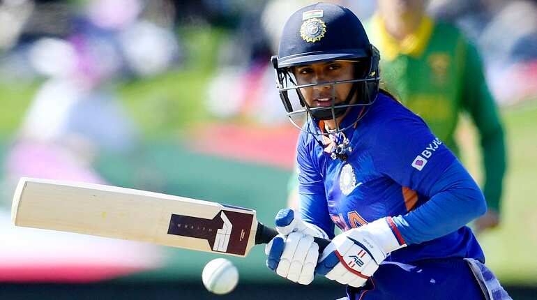 Mithali Raj creates world record, becomes oldest Indian cricketer to score half-century in Women's World Cup