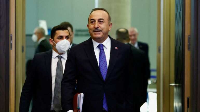 Russian oligarchs welcome in Turkey, says Foreign Minister Mevlut Cavusoglu Russian oligarchs welcome in Turkey, says Foreign Minister Mevlut Cavusoglu