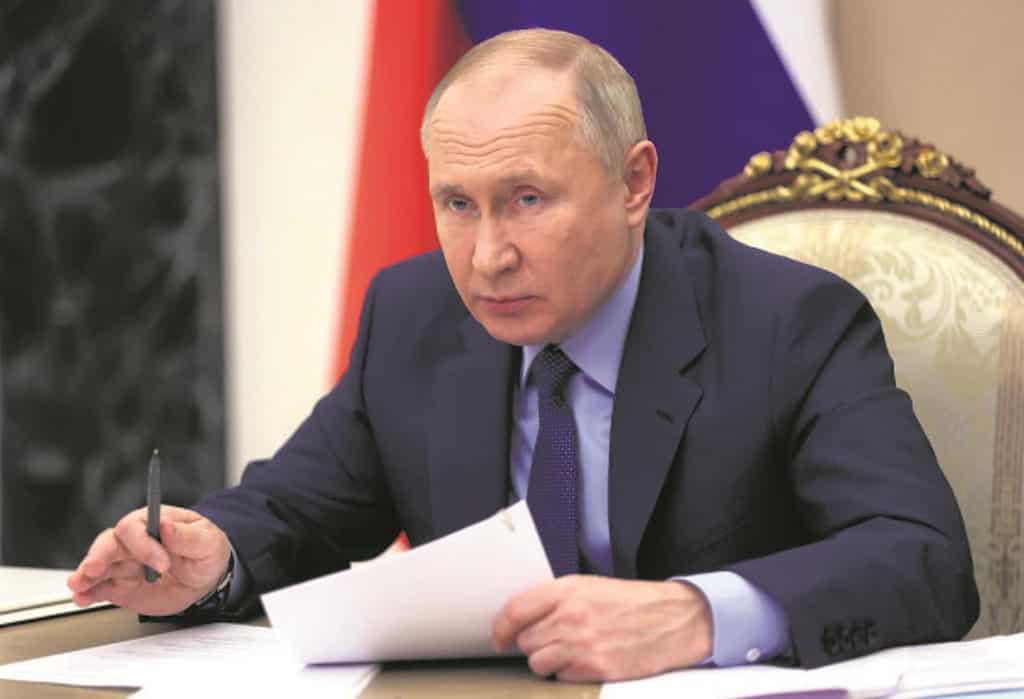 Putin: Pay in roubles or we'll cut off your gas