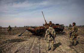 Ukraine: Russian troops regrouping in South