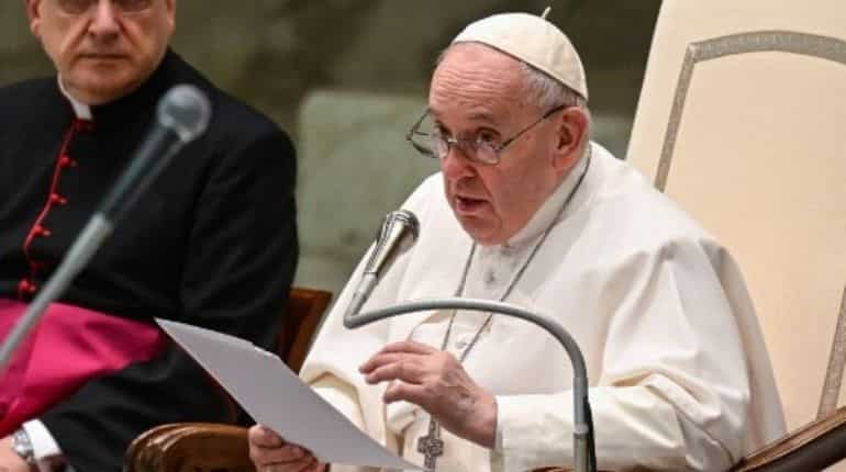 Pope apologises to Canada's Indigenous for abuse at church-run schools Pope apologises to Canada's Indigenous for abuse at church-run schools