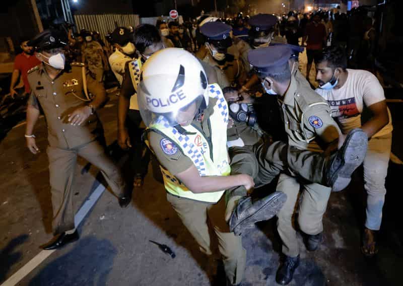 Anti-government unrest in Sri Lanka: Lankan authorities arrest 45 people after riots