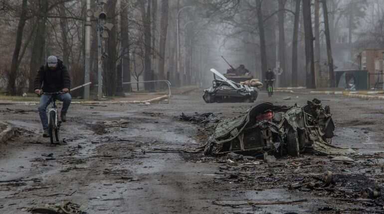 Ukraine's economy could contract 40% in 2022 due to Russian invasion Ukraine's economy could contract 40% in 2022 due to Russian invasion