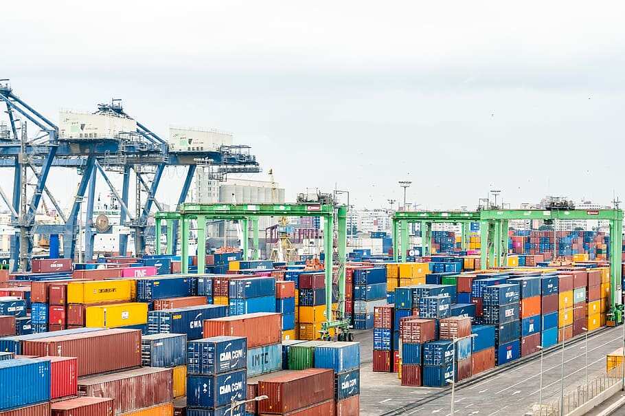 India goods trade crosses $1 trillion