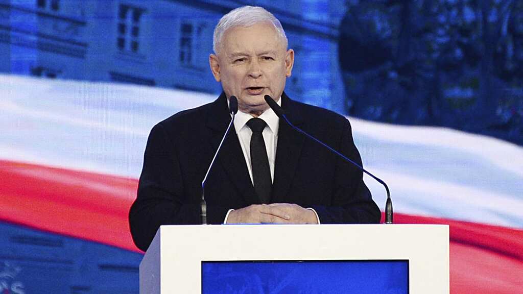 Amid Russia-Ukraine Crisis Poland hints at hosting nuclear warheads