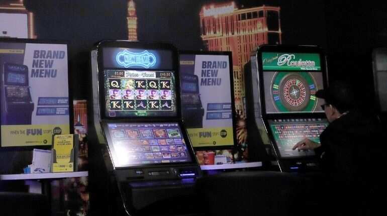 UK: Famous personalities with under-18-year audience to be banned from featuring in gambling ads