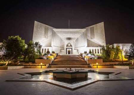 Top court to give judgement on the ongoing political crisis in Pakistan