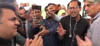 Pakistan: Imran Khan’s aide Fawad Chaudhry heckles journalists amid presser