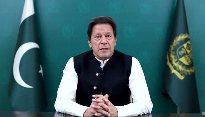 Pakistan political crisis: Top court overrules deputy speaker's ruling rejecting no-trust vote