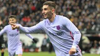 Europa League: Frankfurt hold Barcelona 1-1, 10-man West Ham draws with Lyon
