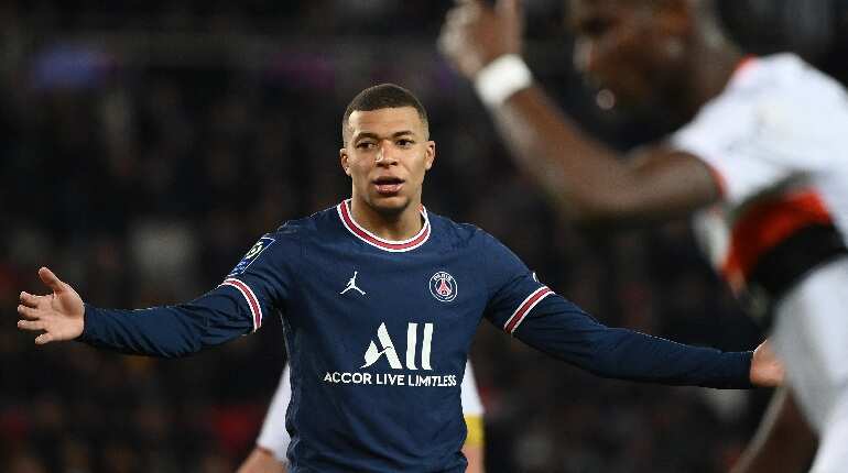 League 1: Kylian Mbappe could captain Paris St Germain against Clermont League 1: Kylian Mbappe could captain Paris St Germain against Clermont