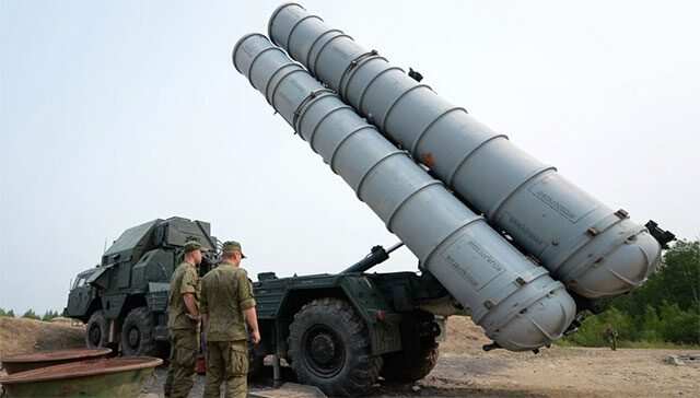 Slovakia sends Russian-made S-300 missile system to Ukraine amid Russian invasion