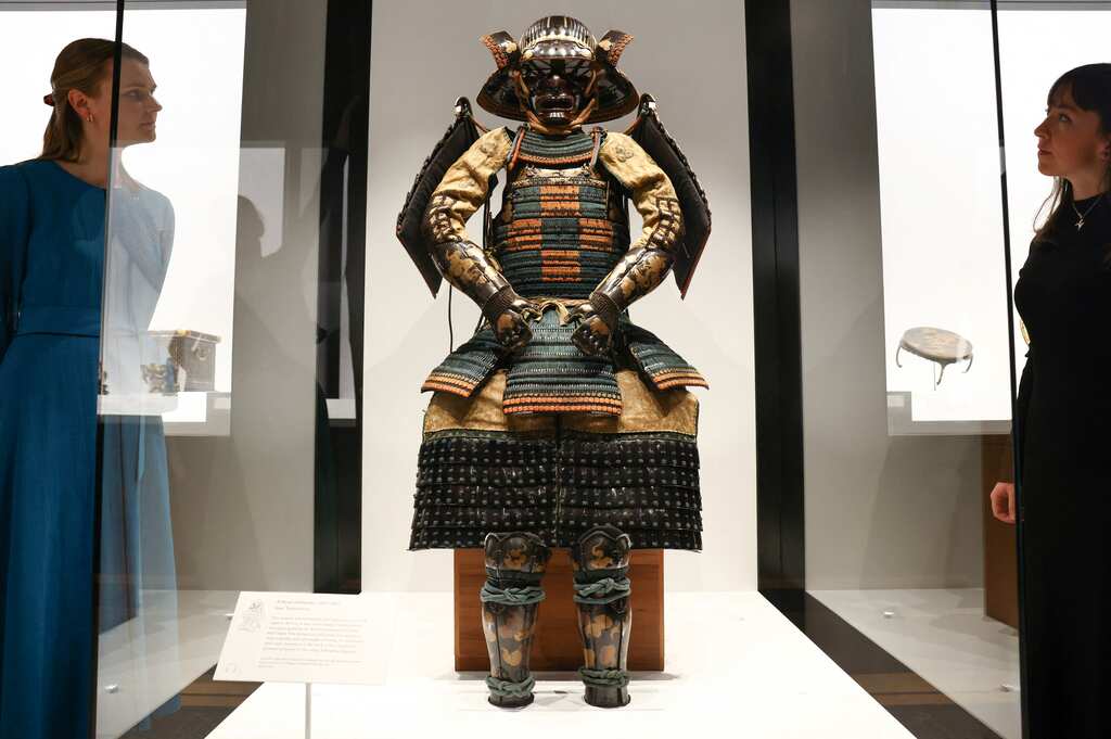 Exhibition of Japanese royal gifts, Samurai Armour steals the show