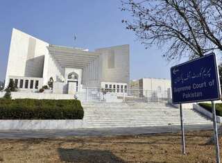 Pakistan Supreme Court begins hearing petition challenging deportation of Afghan refugees