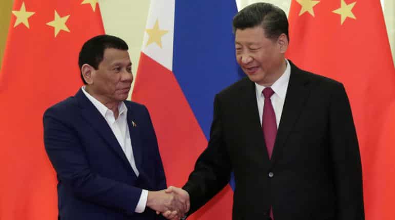 Philippines President Rodrigo Duterte and China's Xi call for restraint in South China Sea