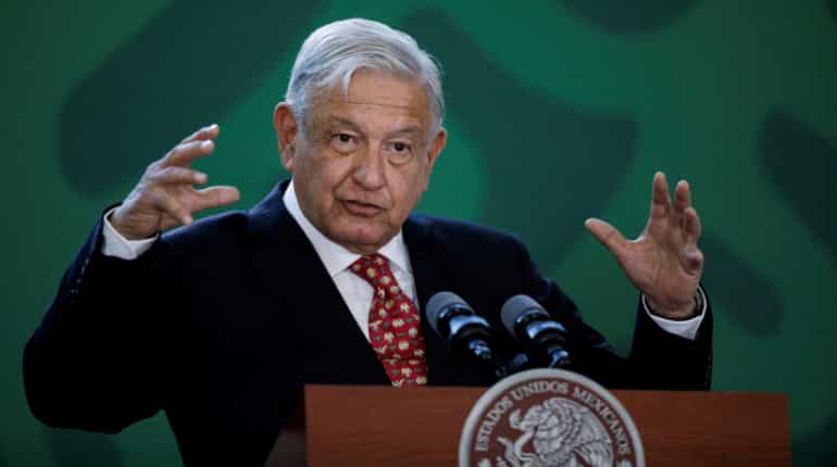 Mexicans vote whether president should stay or go Mexicans vote whether president should stay or go