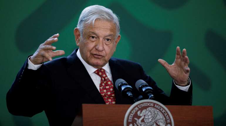 Mexicans vote whether president should stay or go