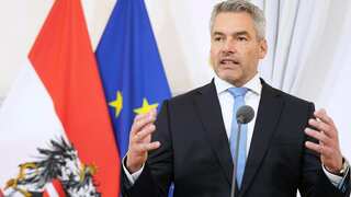 Austrian Chancellor Nehammer becomes first European leader to meet Russian President Putin in Moscow