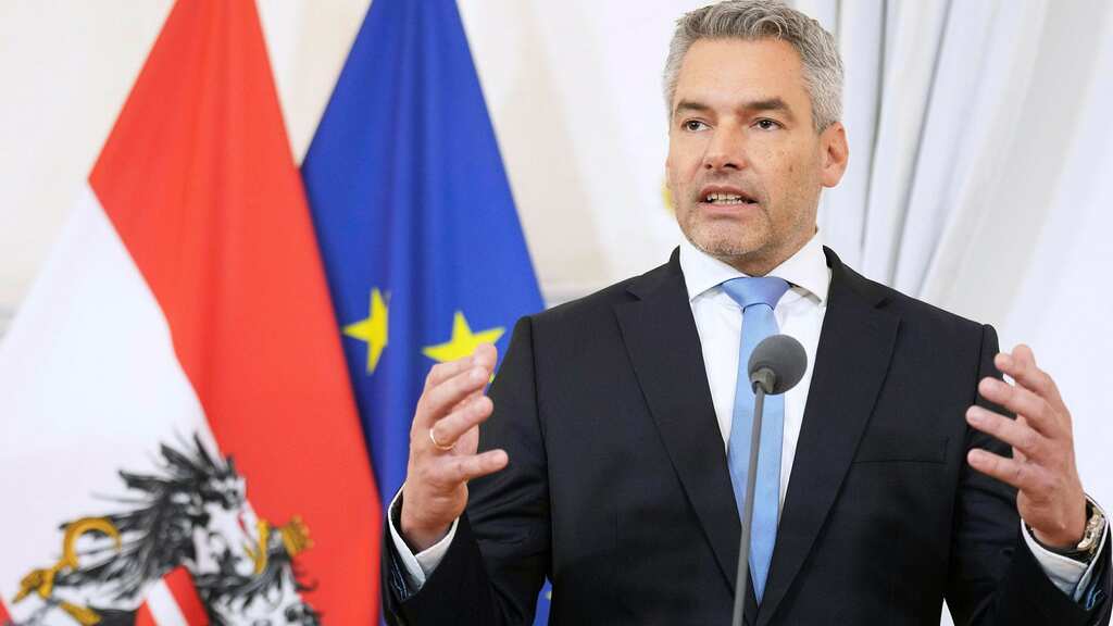 Austrian leader to meet Putin in Moscow amid conflict with Ukraine