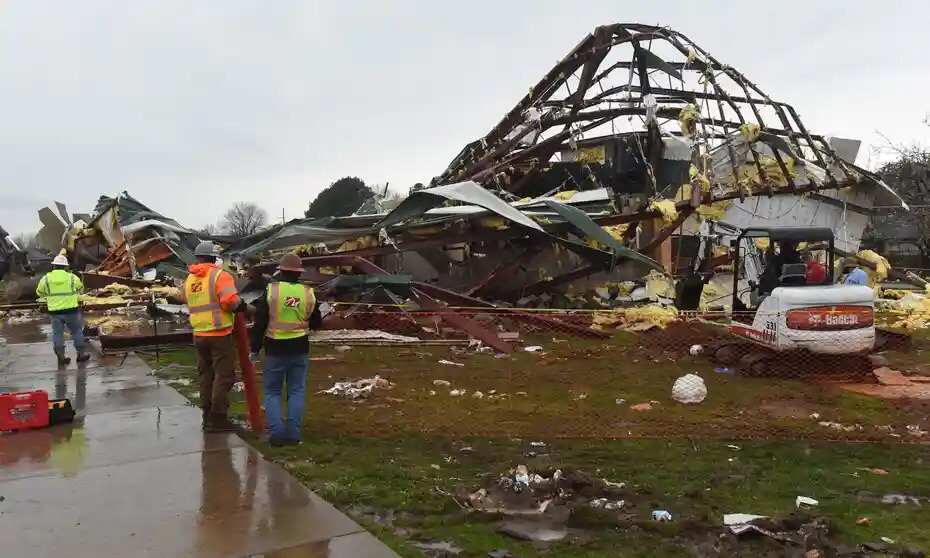 Severe storms wreak havoc in South US, government buildings and houses destroyed