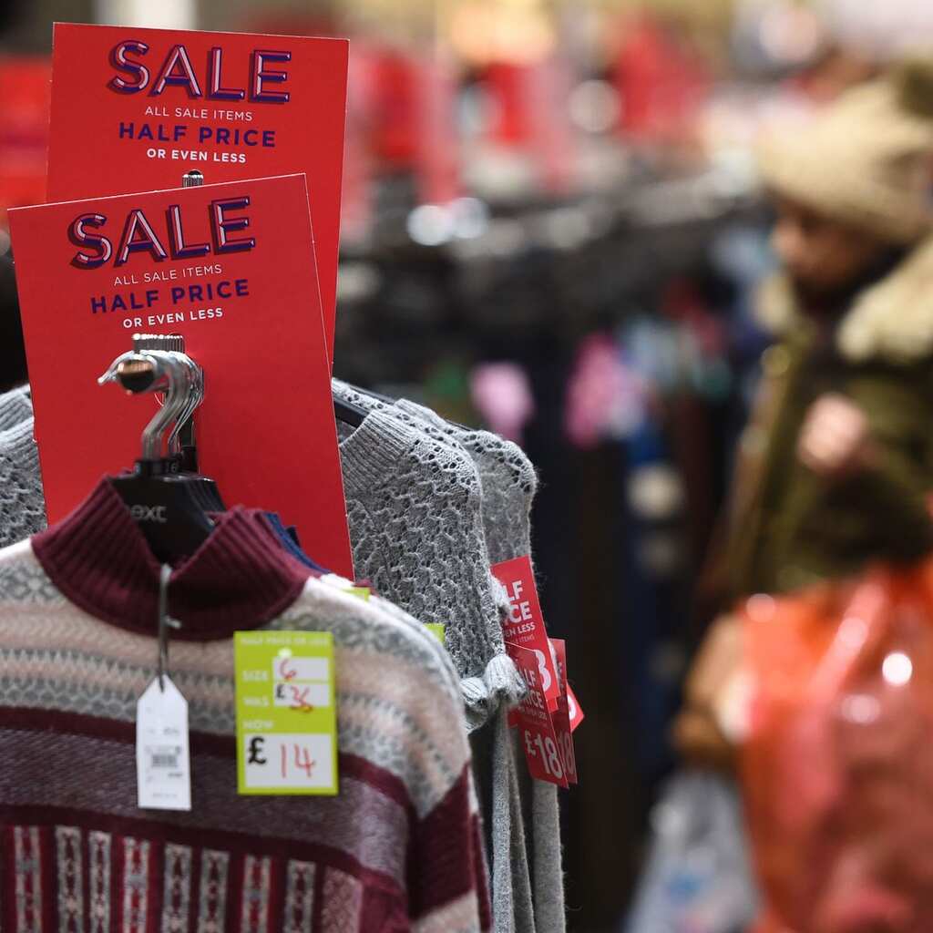 Australia consumer sentiment slips due to rising inflation