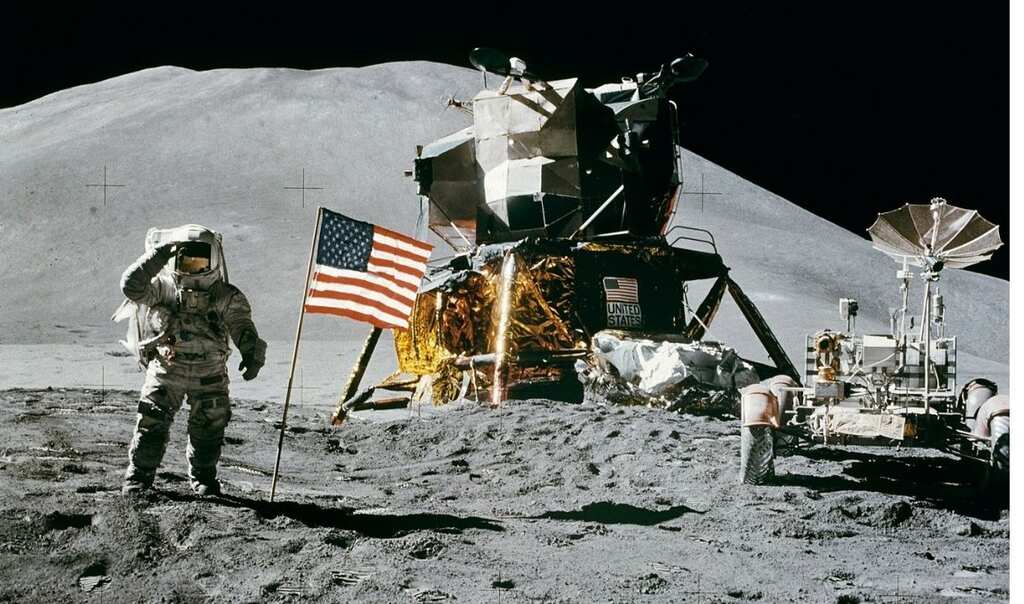 Conspiracy Theories. Why do we love them so much?