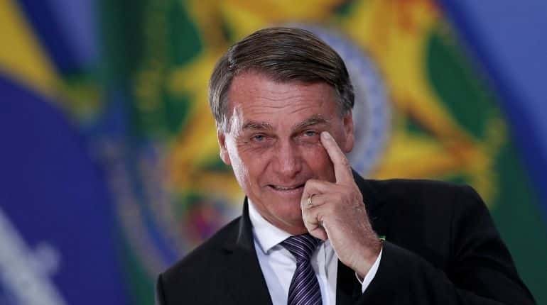 Brazil's Bolsonaro gets trolled hard for downplaying military's viagra, penile implants order Brazil's Bolsonaro gets trolled hard for downplaying military's viagra, penile implants order