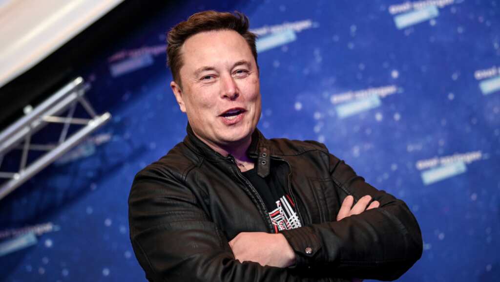 Elon Musk offers to buy Twitter for $43 billion