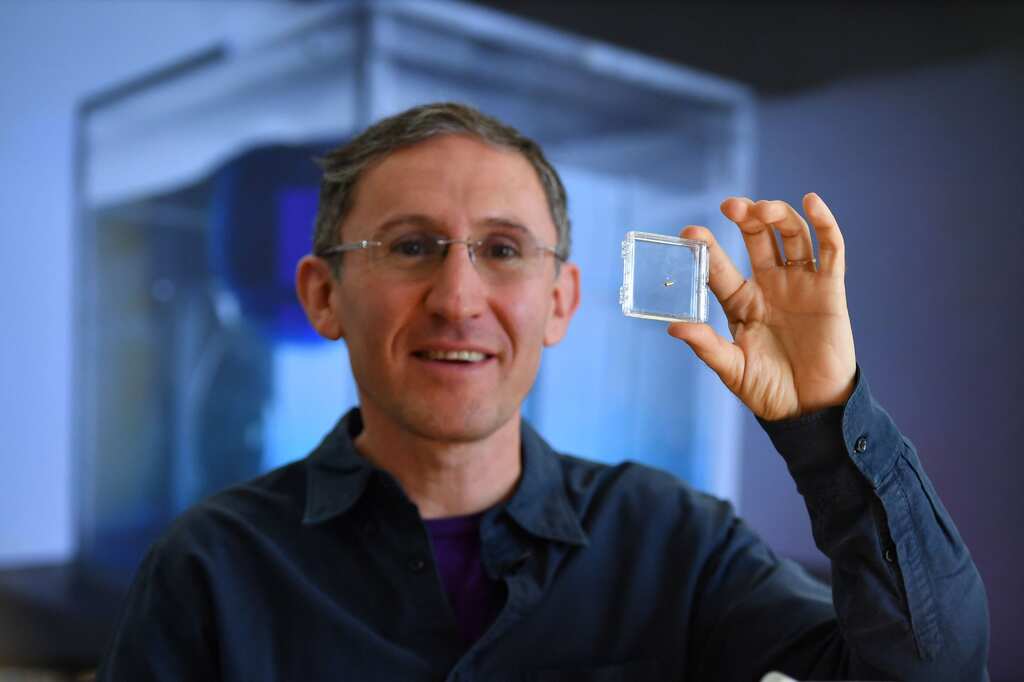 Robots to cure Brain Disorder, startup sends miniature robot into Human Brain