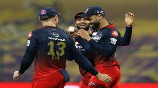IPL 2022: Dinesh Karthik, Josh Hazlewood guide Royal Challengers Bangalore to victory over Delhi Capitals