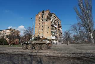 Russia sets Sunday deadline for Ukraine troops to surrender in Mariupol