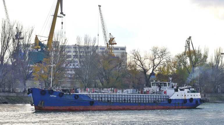 Environmental disaster in making? Ship with 750 tonnes of diesel sinks off Tunisia’s coast, says official