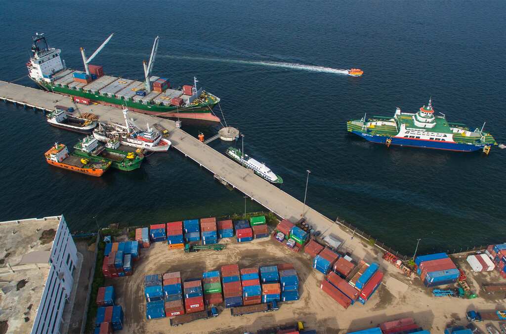Climate change disrupts supply chains as the rise in sea levels poses a major threat
