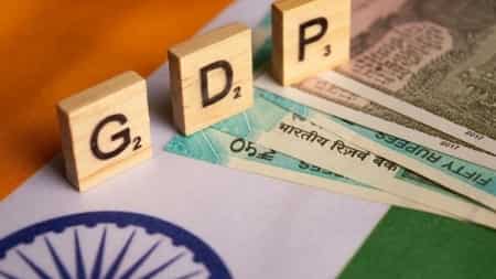 IMF slashes India's GDP forecast to 8.2% in 2022-23