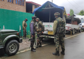 Top LeT commander killed in Jammu & Kashmir encounter, combing operation underway