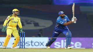 IPL 2022: MS Dhoni outsmarts Kieron Pollard with brilliant field placement during MI vs CSK clash - WATCH