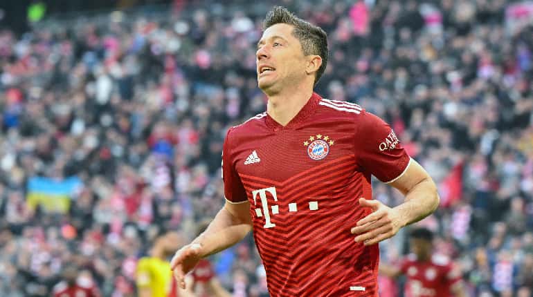Ten Bundesliga titles in a row a huge achievement, says Bayern Munich star Robert Lewandowski