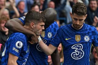 Christian Pulisic comes on as substitute to score winner for Chelsea in Premier League